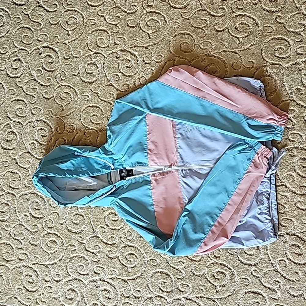 Wind breaker